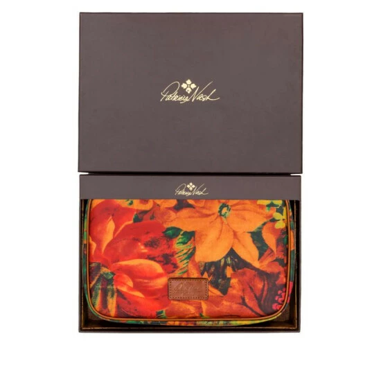 Best deal π Patricia Nash Ilaria Hanging Travel Case Etched Roses π 11 Best deal π Patricia Nash Ilaria Hanging Travel Case Etched Roses π - Image 9